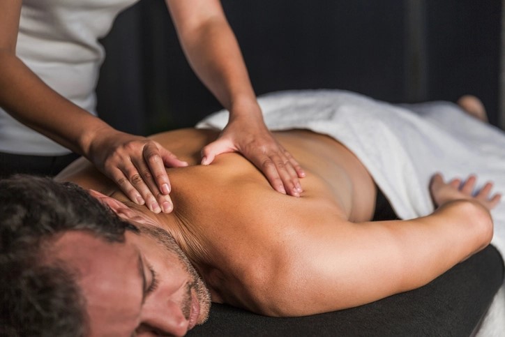 Professional M4M Massage